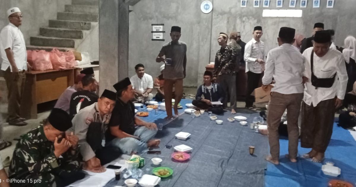 Pemerintah Desa Kosambi Kecamatan Sukadiri Menggelar Bukber Dikantor Desa Sangat Antusias Penuh Keberkahan