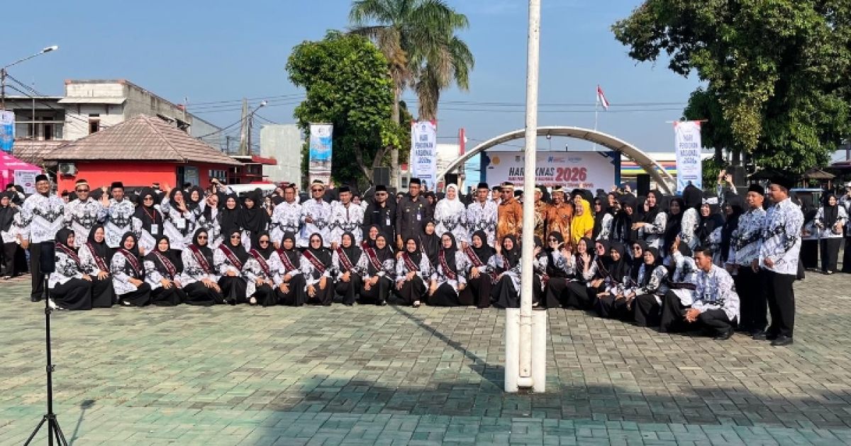 Camat Rajeg Oman Apriaman, Pimpin Upacara Peringatan Hari Pendidikan Nasional