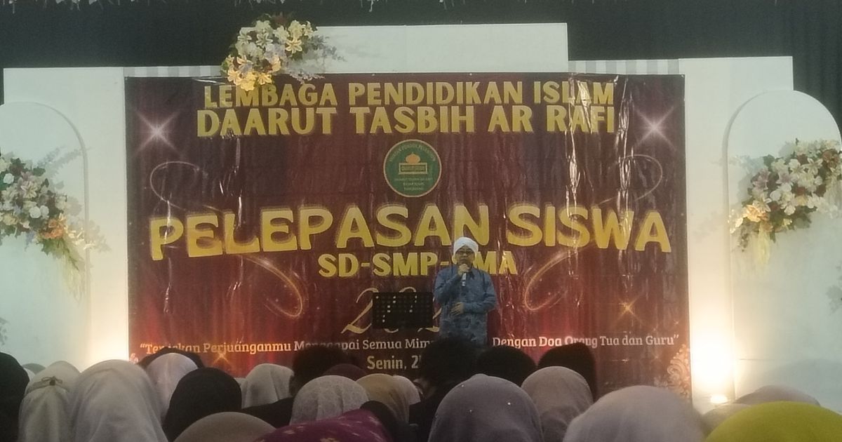 Pelepasan Siswa Siswi SD,SMP,SMA Daarut Tasbih Ar Rafi berjalan khidmat dan Haru