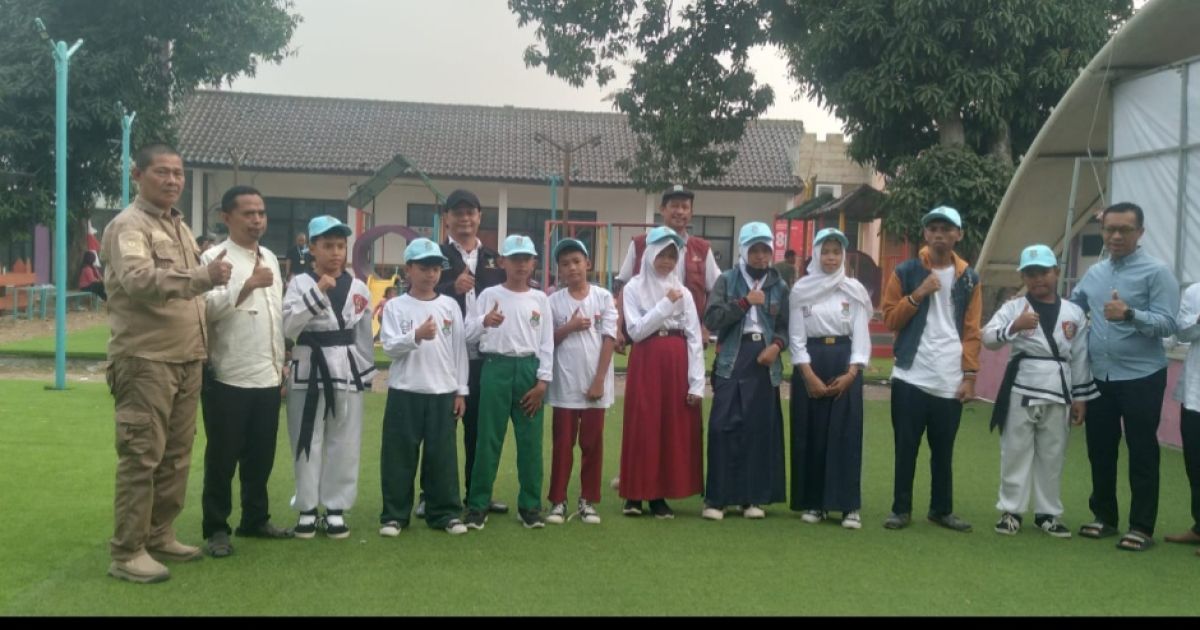 Camat Rajeg Kabupaten Tangerang Melepas 9 Calon Siswa Sekolah Rakyat