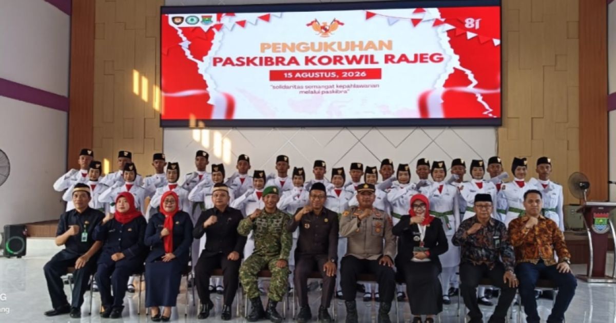Camat Rajeg Gelar Pengukuhan Paskibra Korwil Rajeg Yang Akan Bertugas Di HUT RI ke 81